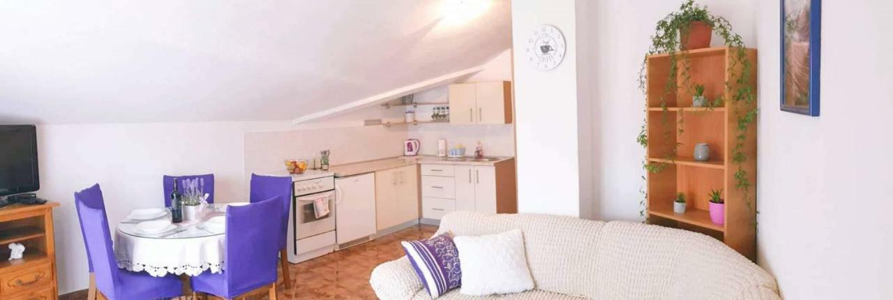 Apartments Nevistic Tribalj  Extérieur photo