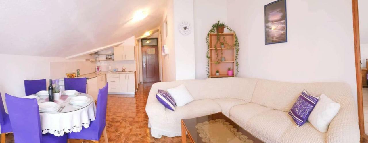 Apartments Nevistic Tribalj  Extérieur photo