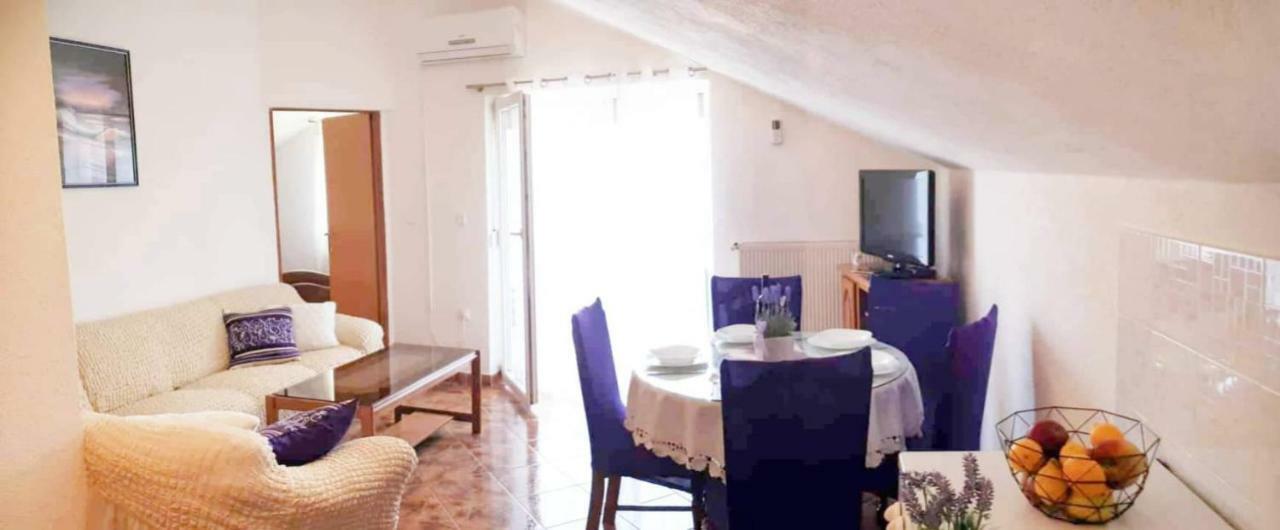 Apartments Nevistic Tribalj  Extérieur photo